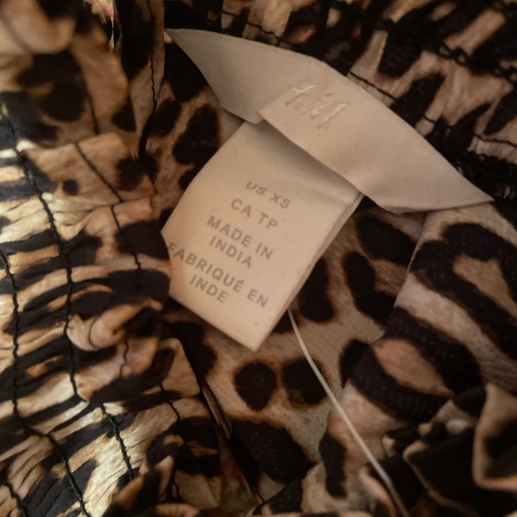 Nwt - Picture 2 of 2